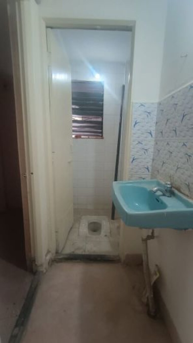 Bathroom, runwal-park 2 Bedroom 850 Sq.Ft. Builder Floor In Gultekdi Pune 9781502