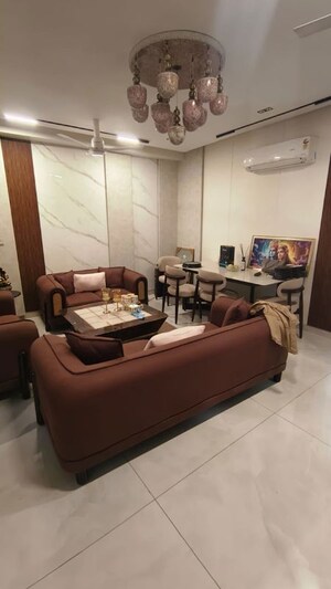 Bedroom in 3 BHK Builder Floor at Palam Vihar – for Rent