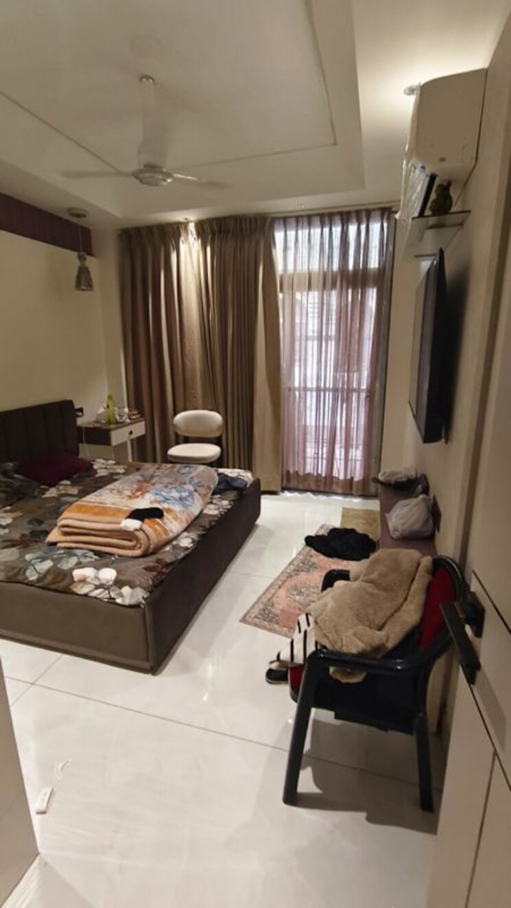 Master Bedroom, palam vihar 3 Bedroom 1800 Sq.Ft. Builder Floor In Palam Vihar Gurgaon 9781547