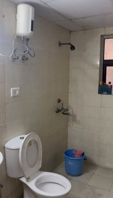 Bathroom in 2.5 BHK Apartment at Logix Blossom County, Sector 137 – for Rent