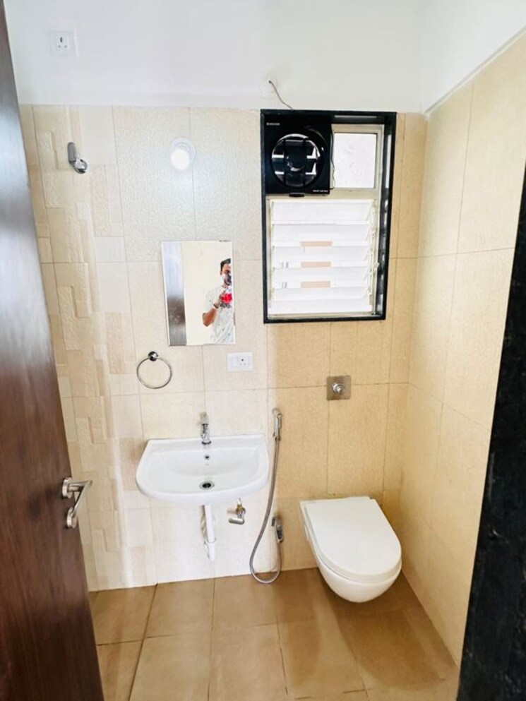 Bathroom, punawale 2 Bedroom 1034 Sq.Ft. Apartment In Punawale Pune 9781589