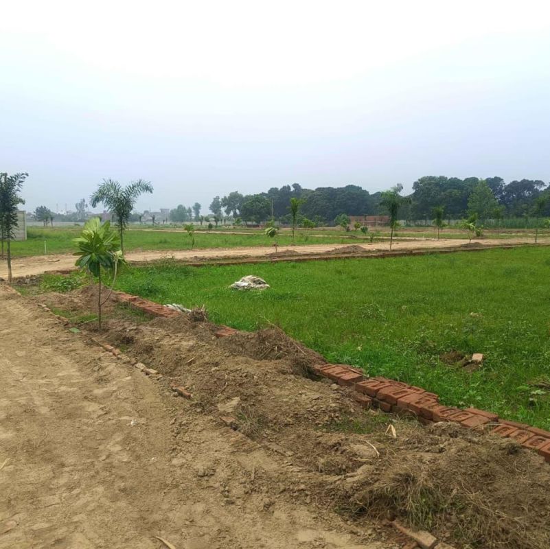 Plot For Sale in Modipuram