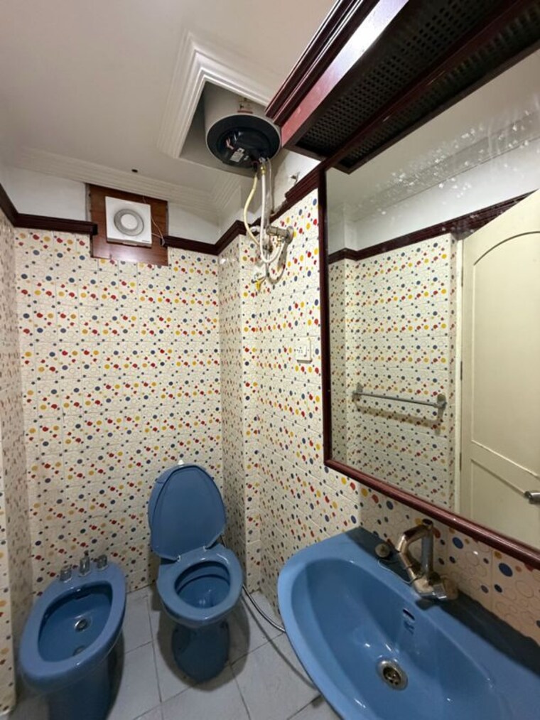Bathroom, amrutha-valley 4 Bedroom 4200 Sq.Ft. Penthouse In Banjara Hills Hyderabad 9731553