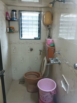 Bathroom in  Pg at Borivali West – for Rent