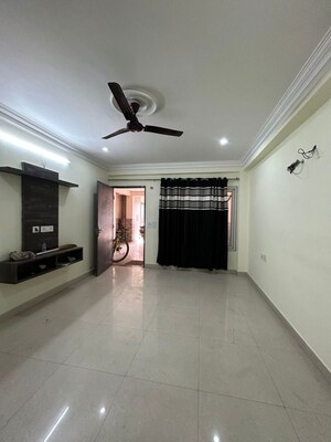 Living Room in 1 BHK Builder Floor at Hong Kong Bazaar, Sector 57 – for Rent