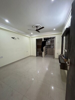 1 BHK Builder Floor For Rent in Hong Kong Bazaar, Sector 57