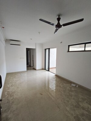 2 BHK Apartment For Rent in Lodha Lakeshore Greens, Dombivli East
