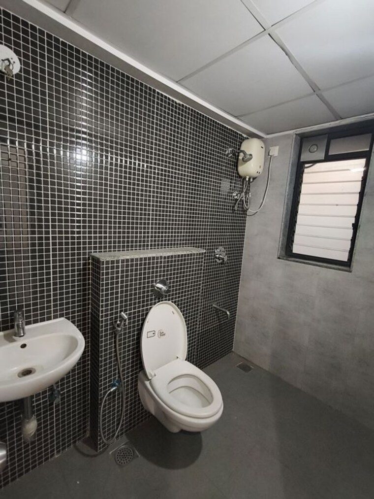 Bathroom, lodha-lakeshore-greens 2 Bedroom 638 Sq.Ft. Apartment In Dombivli East Thane 9781654