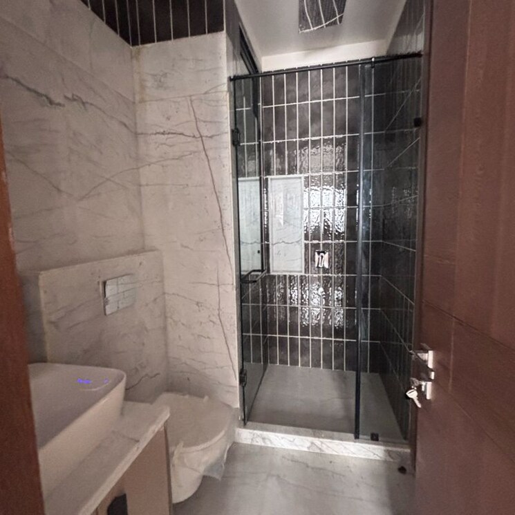 undefined, hauz khas 3 Bedroom 200 Sq.Yd. Builder Floor In Hauz Khas Delhi 9781665