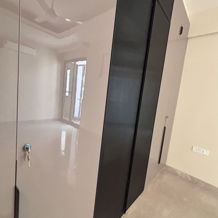 undefined, hauz khas 3 Bedroom 200 Sq.Yd. Builder Floor In Hauz Khas Delhi 9781665