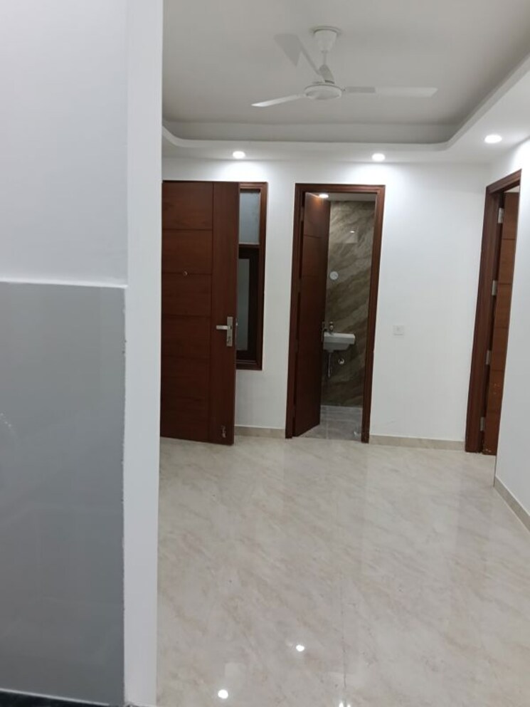 Room, paryavaran complex 2 Bedroom 850 Sq.Ft. Builder Floor In Paryavaran Complex Delhi 9781669