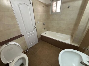 Bathroom in 3 BHK Apartment at Eldeco Elegance, Gomti Nagar – for Rent