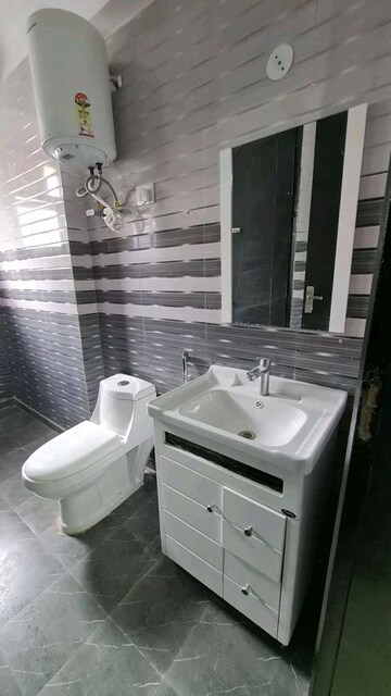 Bathroom in 3 BHK Builder Floor at Chattarpur – for Rent