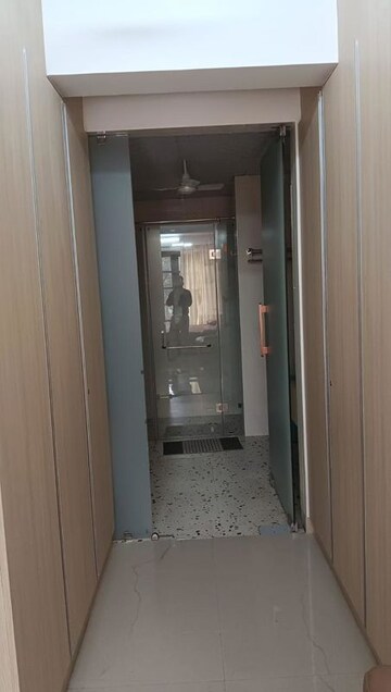 Building Lobby in 5 BHK Villa at Vipul Tatvam Villas, Sector 48 – for Rent