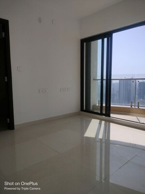 Room in 2 BHK Apartment at Sunteck City Avenue 1, Goregaon West – for Rent