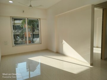 Room in 2 BHK Apartment at Parekh Celeste, Goregaon West – for Rent