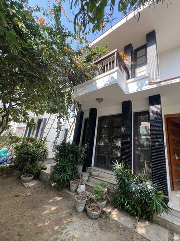 5 BHK Villa For Rent in Vipul Tatvam Villas, Sector 48