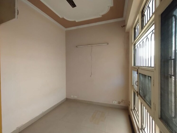 Room, m3m-escala 3 Bedroom 2100 Sq.Ft. Apartment In Sector 70a Gurgaon 9781744