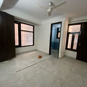 Room in 3 BHK Builder Floor at Chattarpur – for Rent