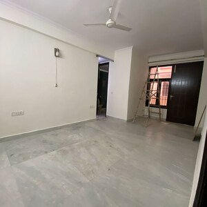 Room in 3 BHK Builder Floor at Chattarpur – for Rent