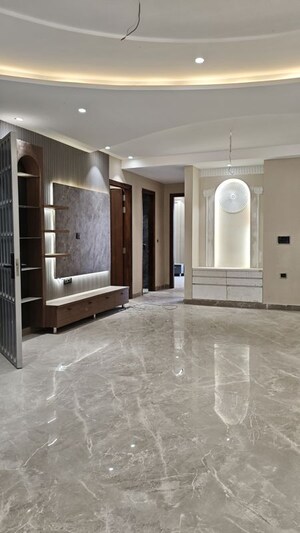 Living Room in 4 BHK Builder Floor at Parklands, Sector 85 – for Sale