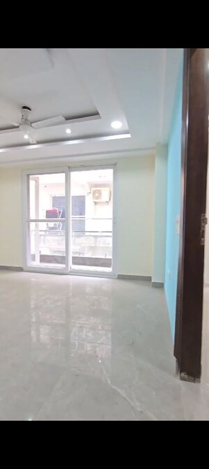 2 BHK Builder Floor For Rent in Chattarpur