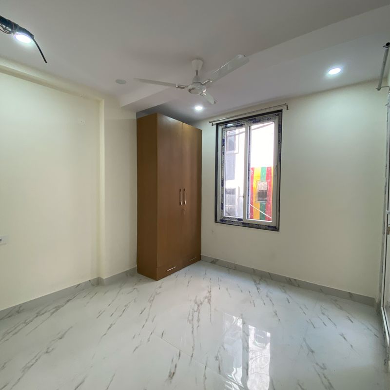 1 BHK + Servant Room Builder Floor For Rent in Chattarpur