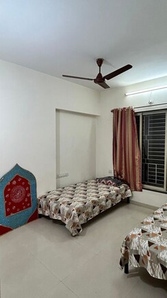 2 BHK Apartment For Sale in Kalpataru Splendour