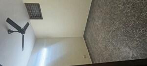 Room in 2 BHK Builder Floor at Khirki Extension – for Rent