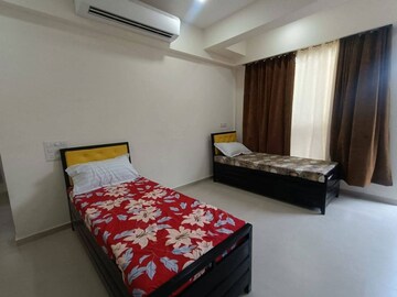 Room in  Pg at Goregaon East – for Rent