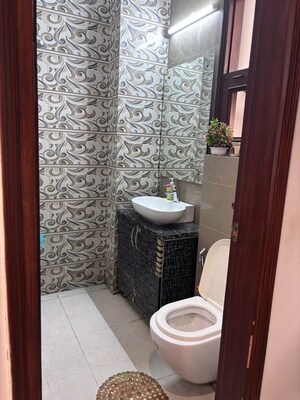 Bathroom in 2 BHK Builder Floor at The Grand, Sector 52 – for Rent