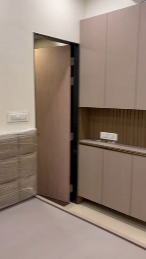 Room in 2 BHK Apartment at Lodha Vista, Lower Parel – for Rent