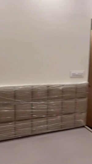 2 BHK Apartment For Rent in Lodha Vista, Lower Parel