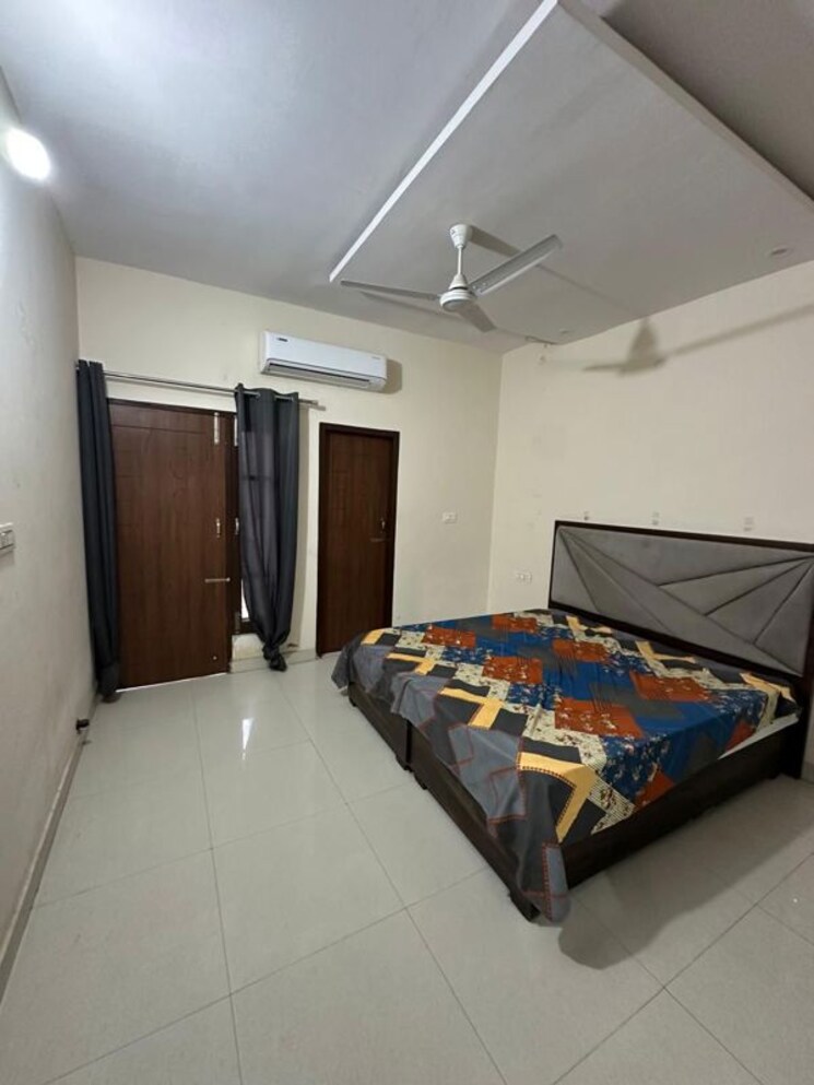 Bedroom, ludhiana chandigarh hwy 3 Bedroom 112 Sq.Yd. Apartment In LudhianA Chandigarh Hwy Mohali 9781800