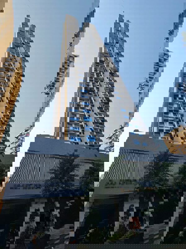 2 BHK Apartment For Rent in Raj Infinia