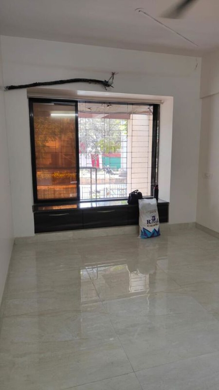 Room, om-yogeshwar 1 Bedroom 450 Sq.Ft. Apartment In Dahisar West Mumbai 9781889