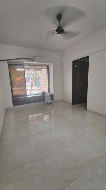 Room in 1 BHK Apartment at Om Yogeshwar, Dahisar West – for Rent