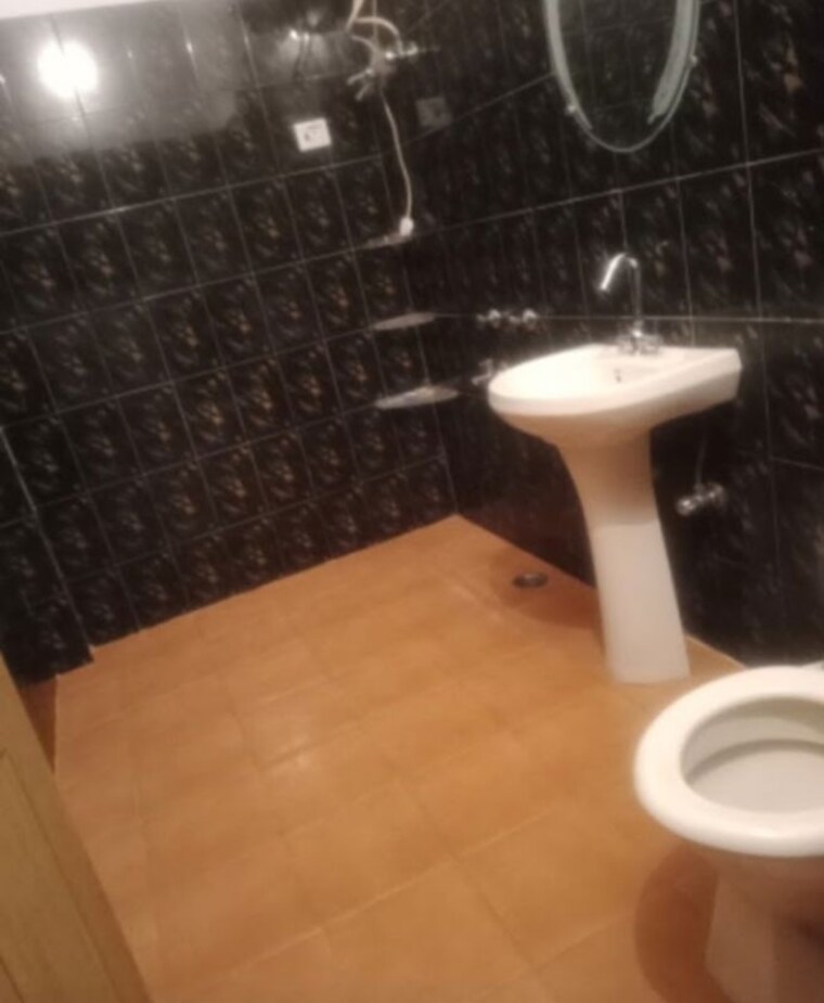 Bathroom, aliganj 1 Bedroom 850 Sq.Ft. Villa In Aliganj Lucknow 9781891