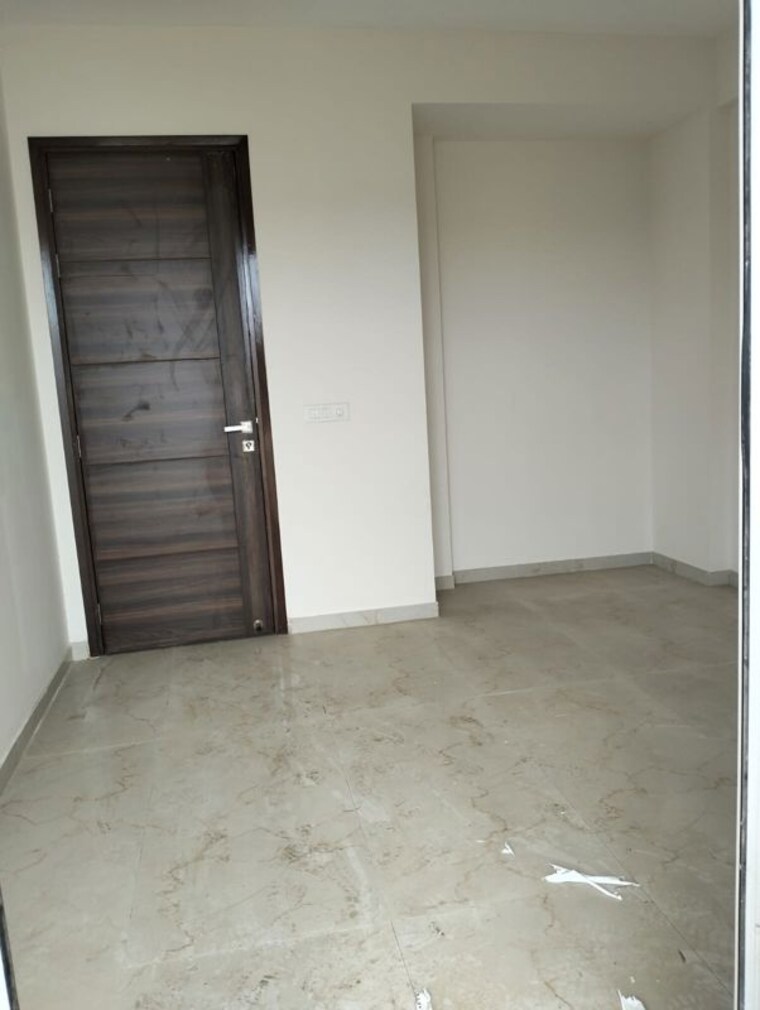Room, smart-world-gems 2.5 Bedroom 1208 Sq.Ft. Apartment In Sector 89 Gurgaon 9781890