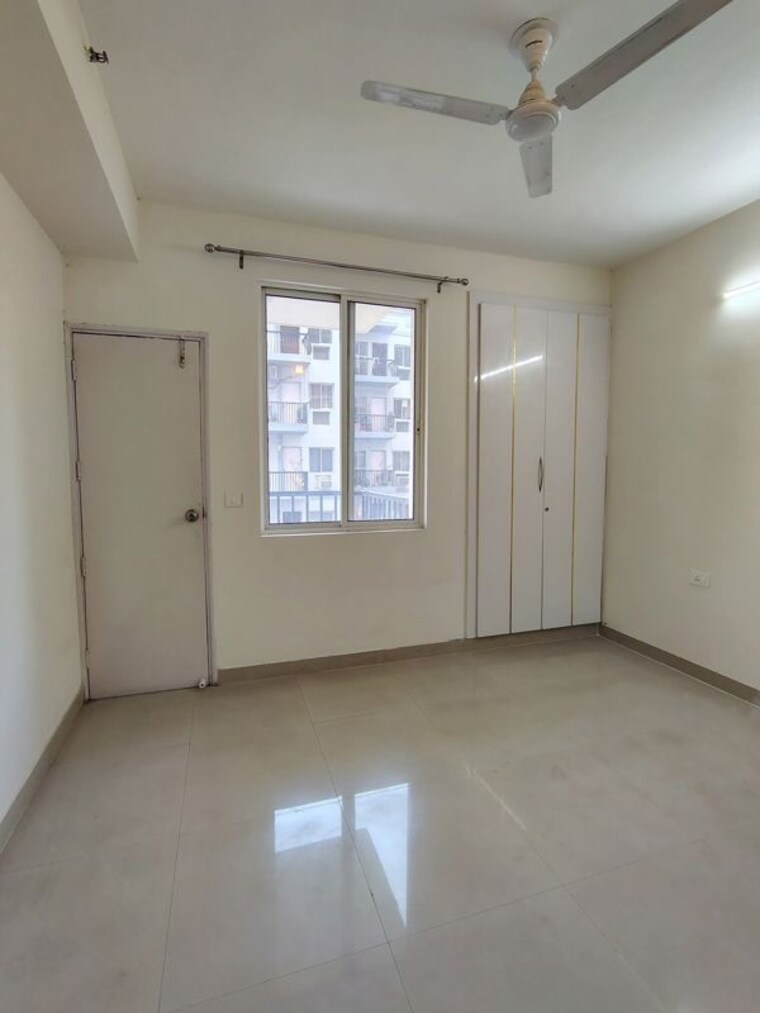 Room, sare-home 3 Bedroom 1326 Sq.Ft. Apartment In Sector 92 Gurgaon 9781879