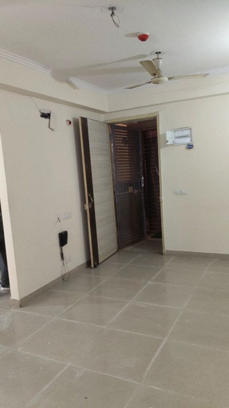 undefined, gaur-city-2-14th-avenue 2 Bedroom 955 Sq.Ft. Apartment In Sector 16c Greater Noida Greater Noida 9781896
