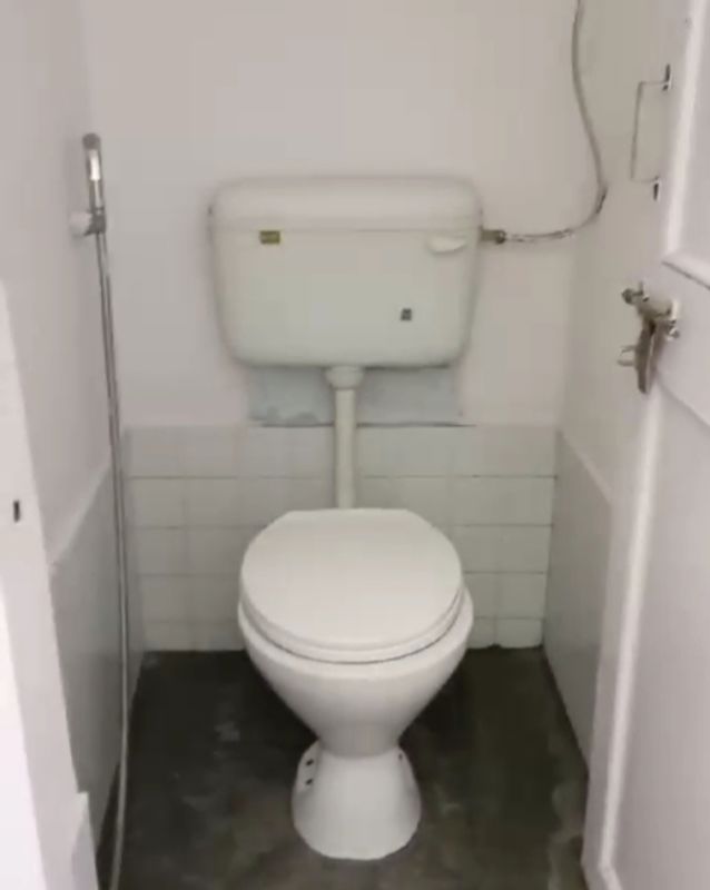 1 BHK + Study Room Independent House For Rent in Aliganj