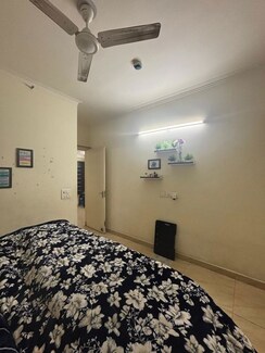 2 BHK Apartment For Sale in Gaur City 2 - 14th Avenue