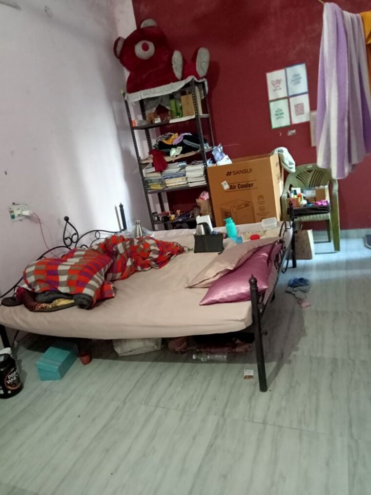  Parking, aliganj 1 RK 1010 Sq.Ft. Villa In Aliganj Lucknow 9781921