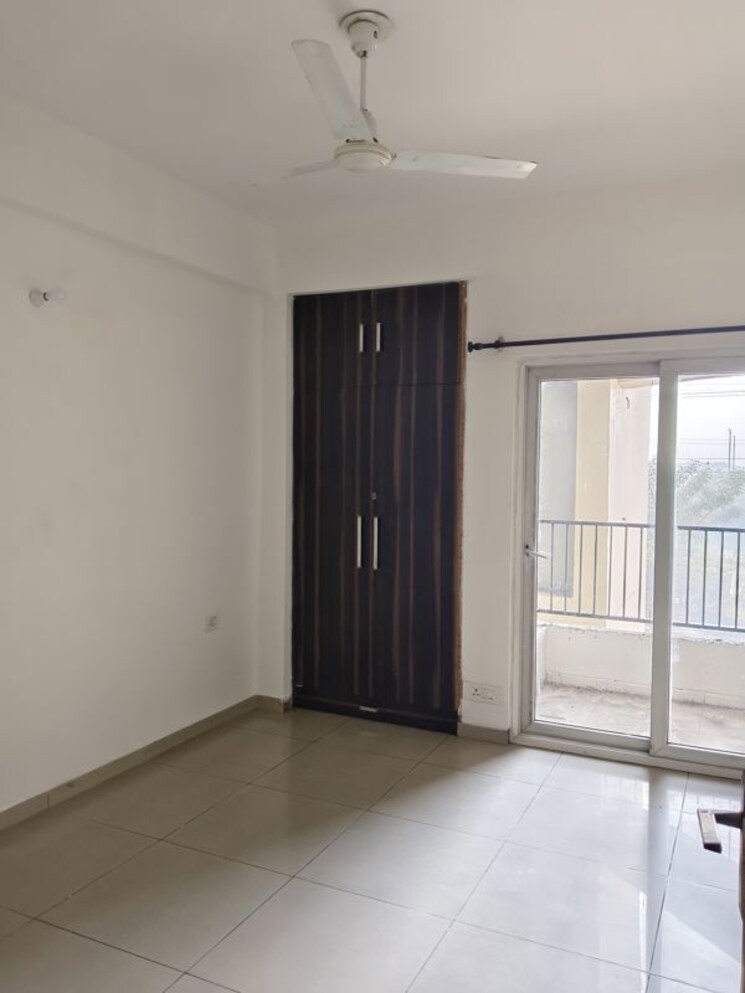 Room, homes-121 3 Bedroom 1425 Sq.Ft. Apartment In Sector 121 Noida 9781936