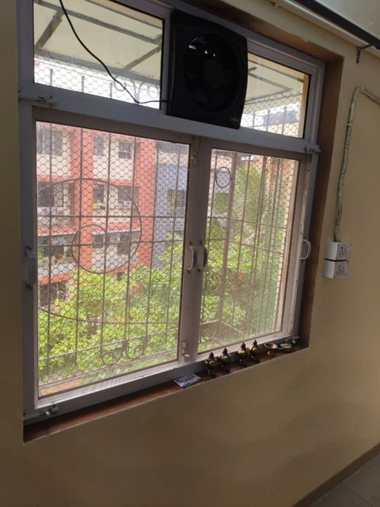 Room, sai-satsang-chs 1 Bedroom 400 Sq.Ft. Apartment In Mira Road Thane 9781944