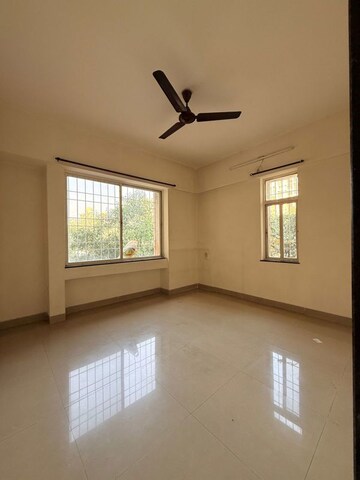 Room in 2 BHK Apartment at Bhansali Whispering Winds, Pashan – for Rent