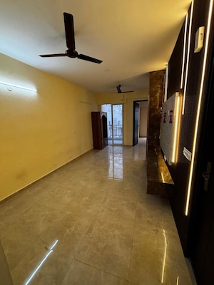 Building Lobby in 3 BHK Builder Floor at Signature Global Park 4 and 5, Sohna Sector 36 – for Rent