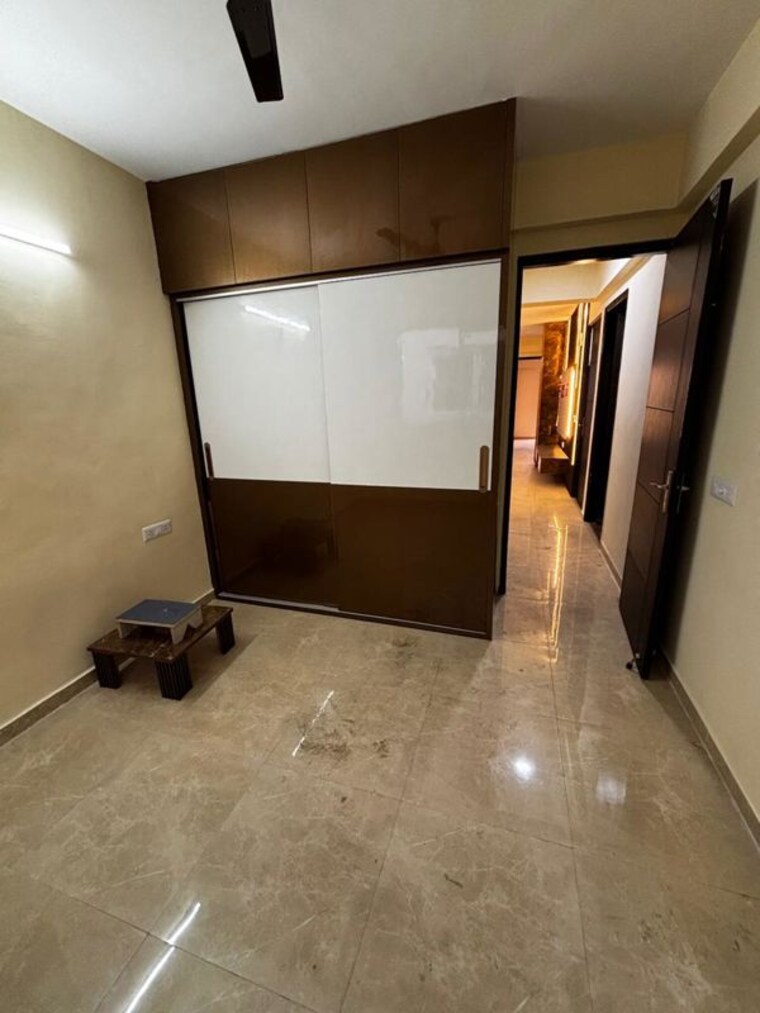 Room, signature-global-park-4-and-5 3 Bedroom 1120 Sq.Ft. Builder Floor In Sohna Sector 36 Gurgaon 9781961