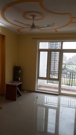 3.5 BHK + Servant Room Apartment For Sale in Omaxe R2